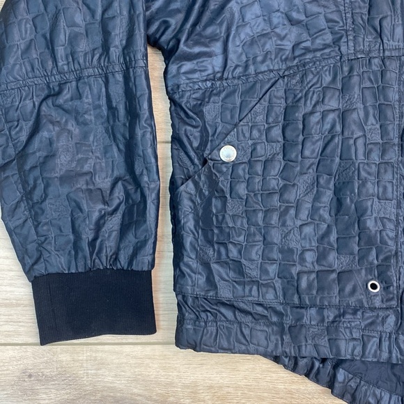 Vince Camuto Black Aligator Jacket Windbreaker Crop Zip Lightweight Rain Shell - Picture 3 of 14